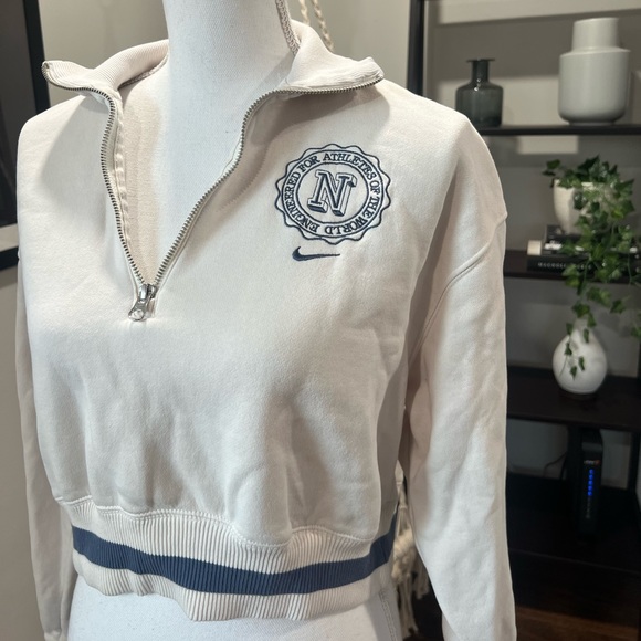 Nike Cropped Pullover - Picture 4 of 10